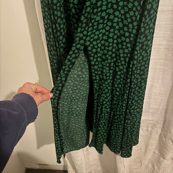 H&M Green Floral Puff-Sleeve Midi Dress - Picture 7 of 8